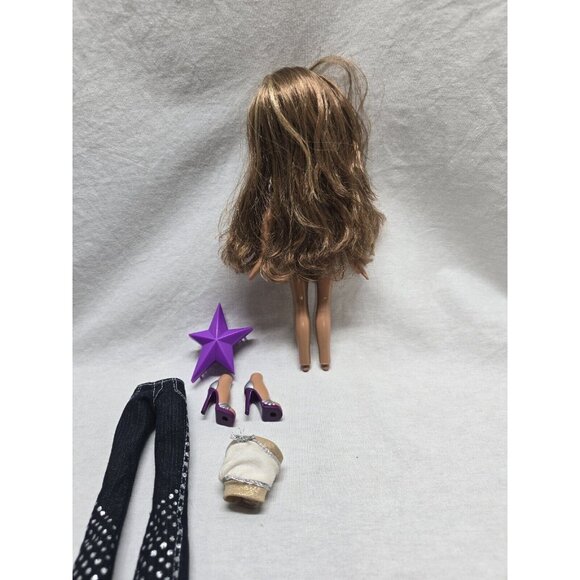 Bratz Yasmin Passion 4 Fashion 3rd Edition 2007 - Picture 10 of 11